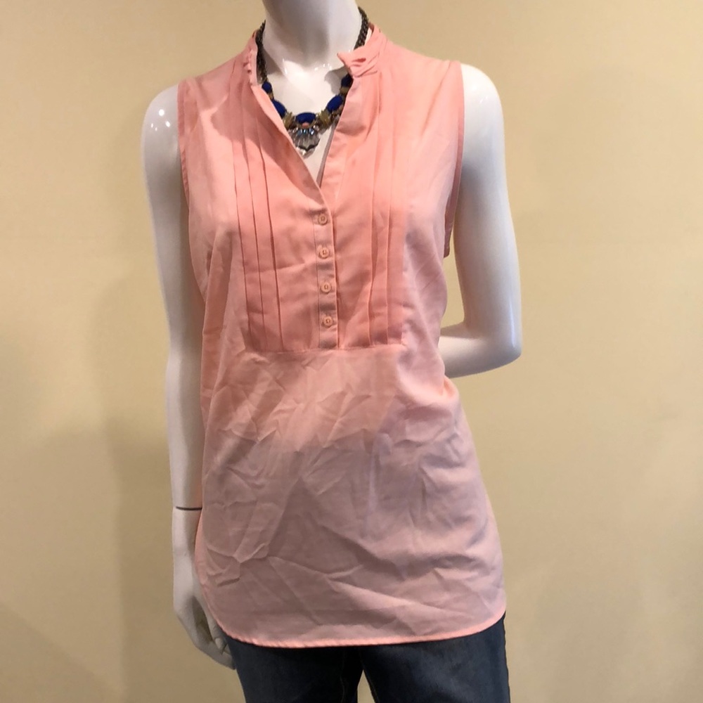 EUC Sleeveless Peach/Pink Top
